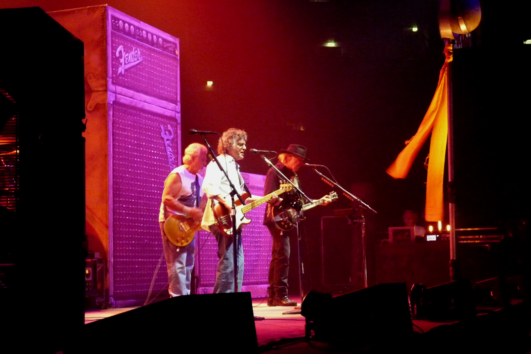 Neil Young & Crazy Horse – 12.07.2013 – Lanxess Arena, Köln – Support: Okta Logue