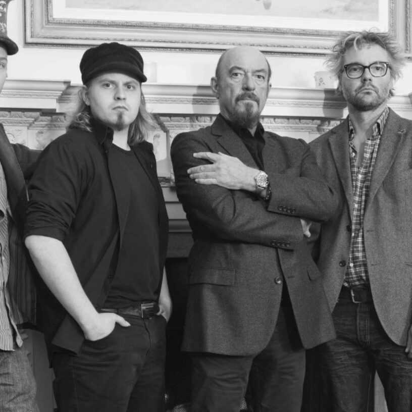 Ian Anderson mischte „Homo Erraticus“ mit „The Best of Jethro Tull“ – am 25.7.2014 im Amphitheater Trier