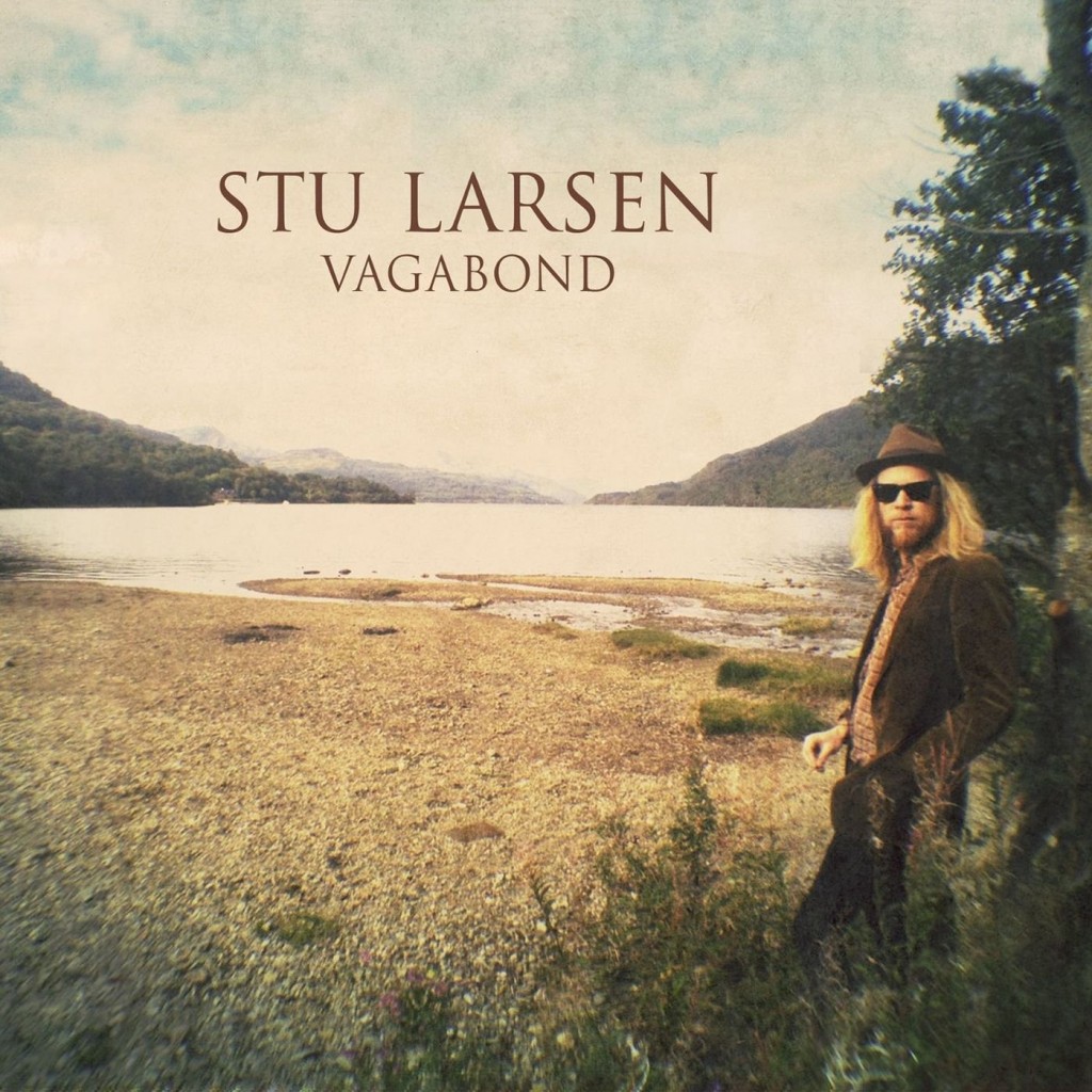 Stu Larsen singt auf seinem Debüt “Vagabond” vom Leben und Leiden eines Straßenmusikers