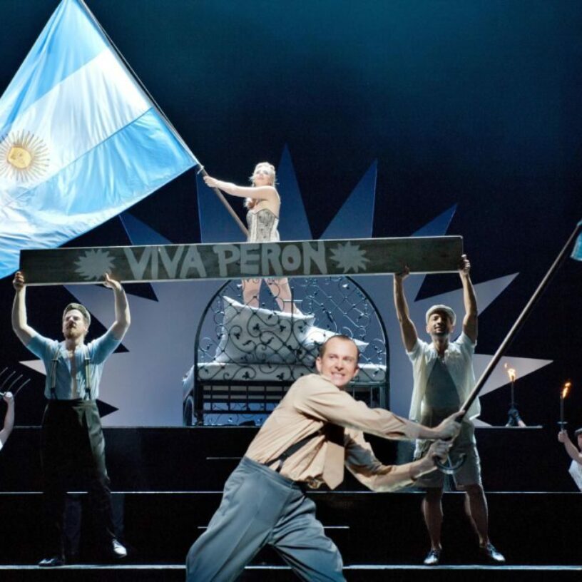 Das Musical Evita im Opernhaus Bonn