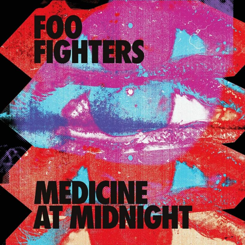 Foo Fighters „Medicine At Midnight“ – steht auf und bewegt euch!