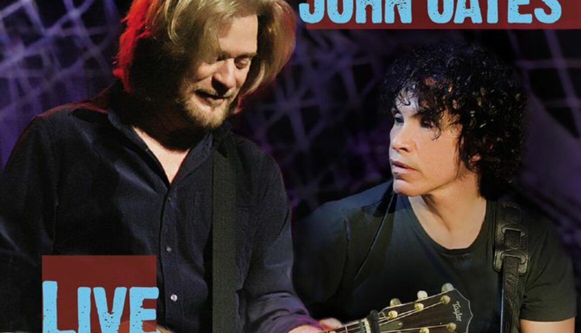 Hall_And_Oates_Live_At_The_Troudadour_2CD_4050538698794_FRONT