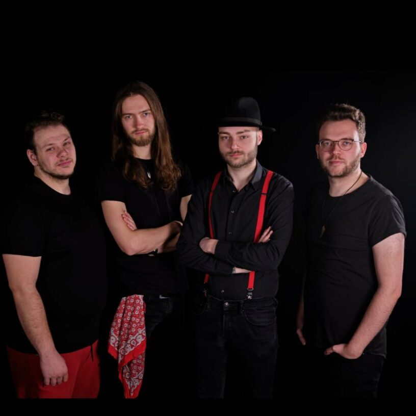 Energetic Kickass-Rock von damn!escape: „Watch Me Rise“