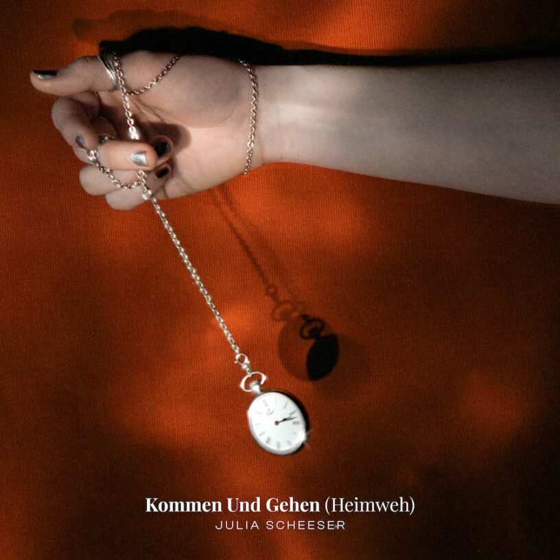 Julia Scheeser: Der offizielle Clip zu „Kommen und Gehen (Heimweh)“