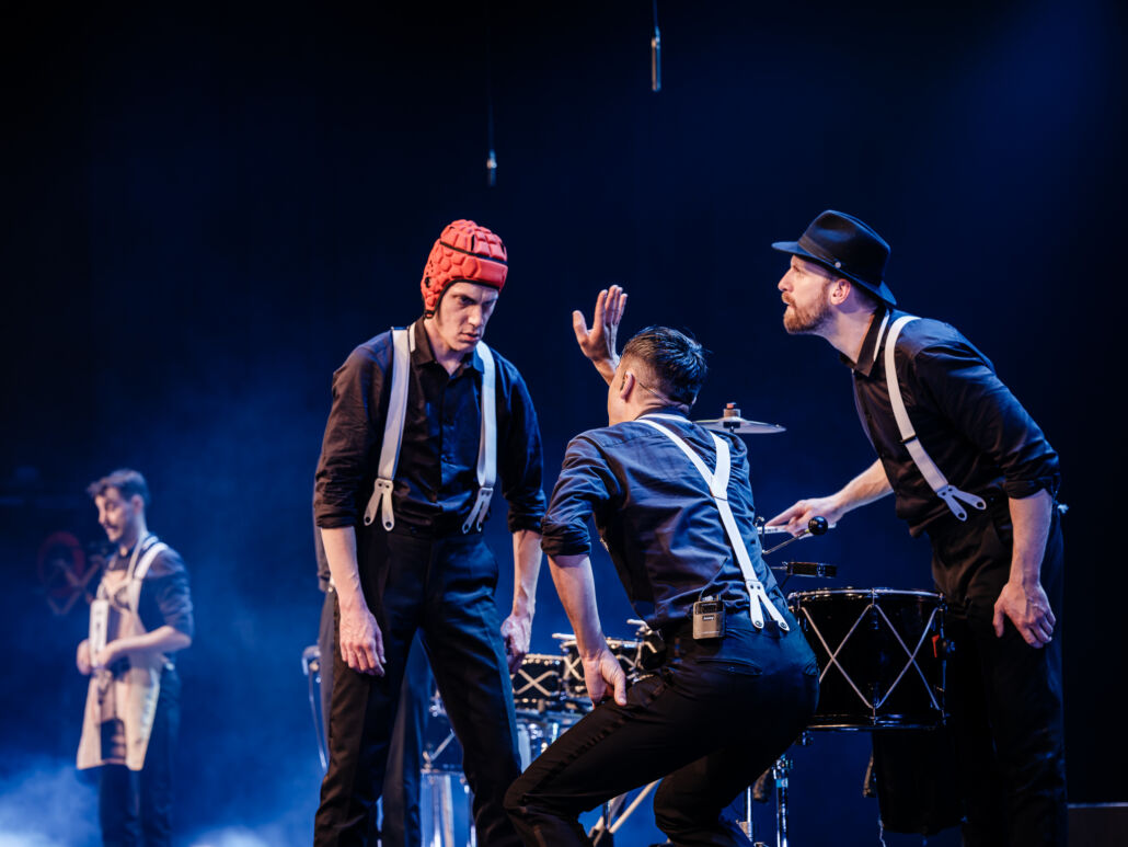 SCHLAGZEUGMAFIA-5437 Getrommelte Gangster-Satire voller Überraschungen, 6.12.25 in Neunkirchen