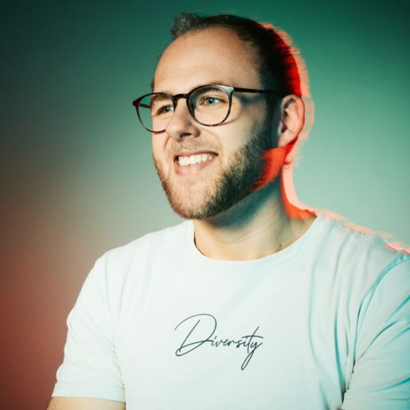 Sven-Bensmann_Presse_c-Marvin-Ruppert-scaled SVENOMENAL – das neue Programm von Sven Bensmann in Trier und Saarbrücken