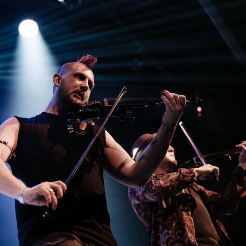 Lumbematz als Support für Drei Meter Feldweg, 11. April in Neunkirchen