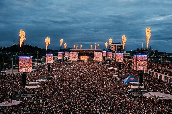 PAPA ROACH überraschen Rock am Ring mit spektakulärem Helikopter-Anflug