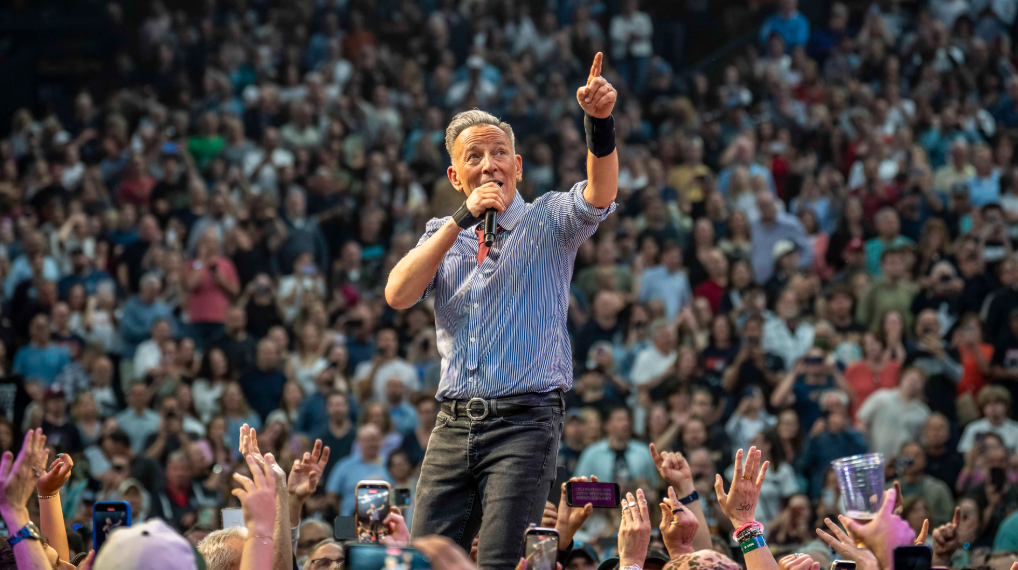 BS Land of Hope and Dreams American Tour (Philadelphia Freedom Cut)