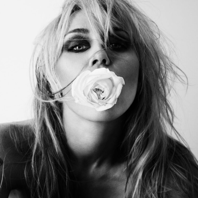 Miley MILEY hat Studioalbum „Bass Persuades“ angekündigt